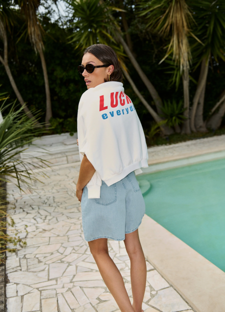 By Bar marca de estilo nórdico para una mujer dinámica y muy femenina