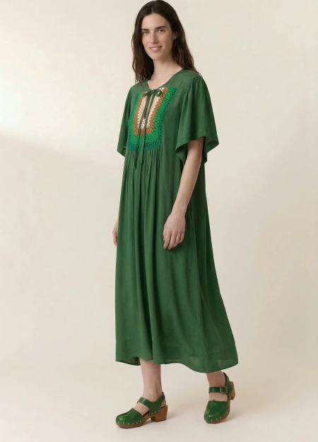 LEON6HARPER marca francesa de ropa de mujer  con algodones orgánico y de estilo casual y dinámico