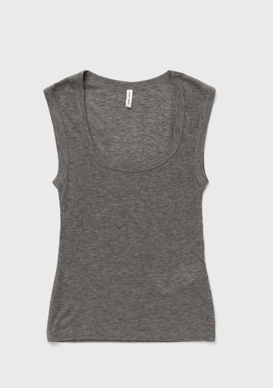 SAMSOE&SAMSOE marca nórdica de ropa de mujer con un estilo vanguardista y casual