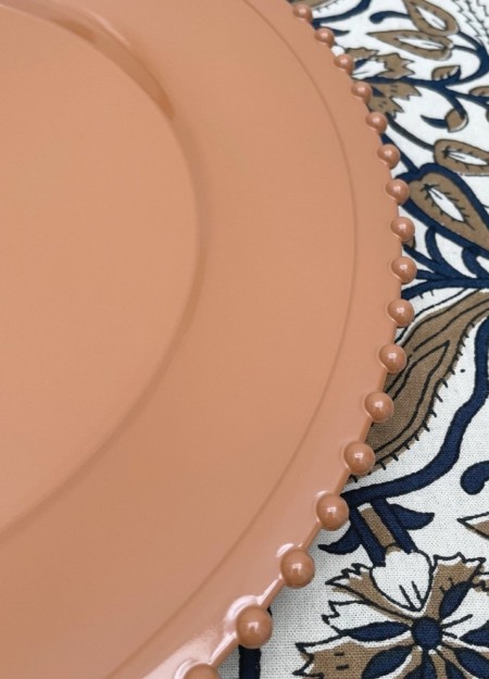 OPJEPT PARIS combina la sofisticación del diseño francés con la máxima calidad en cada producto. Desde accesorios hasta artículo