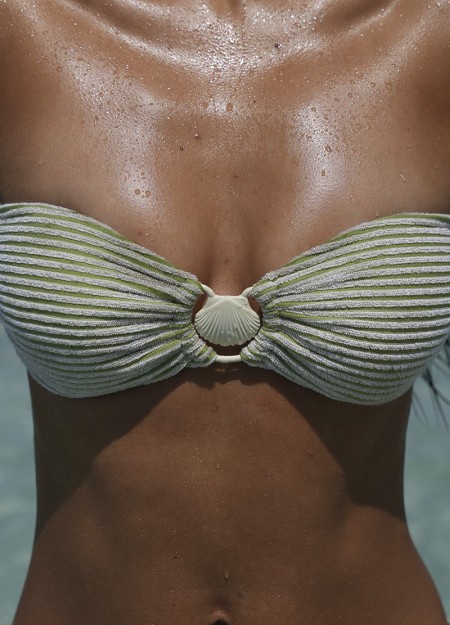 WILD&SALTY es una marca de moda de baño que nace del espíritu del Mediterráneo, combinando diseño, sostenibilidad y calidad. 2