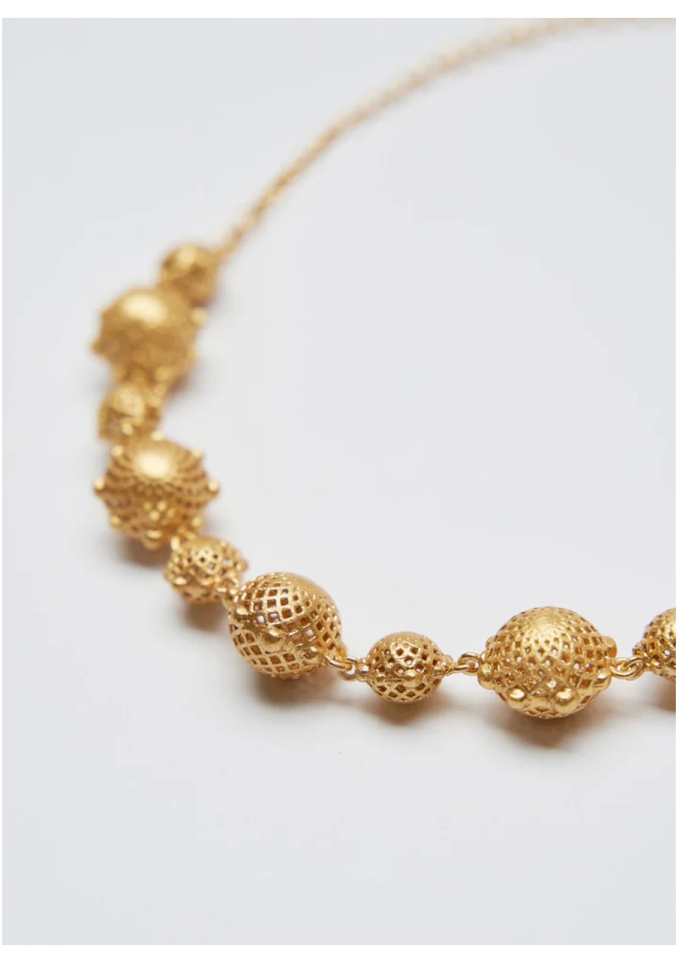 IKKELELE, joyas artesanales hechas a mano con diseño único. Collares, pendientes y anillos sostenibles para cada ocasión.