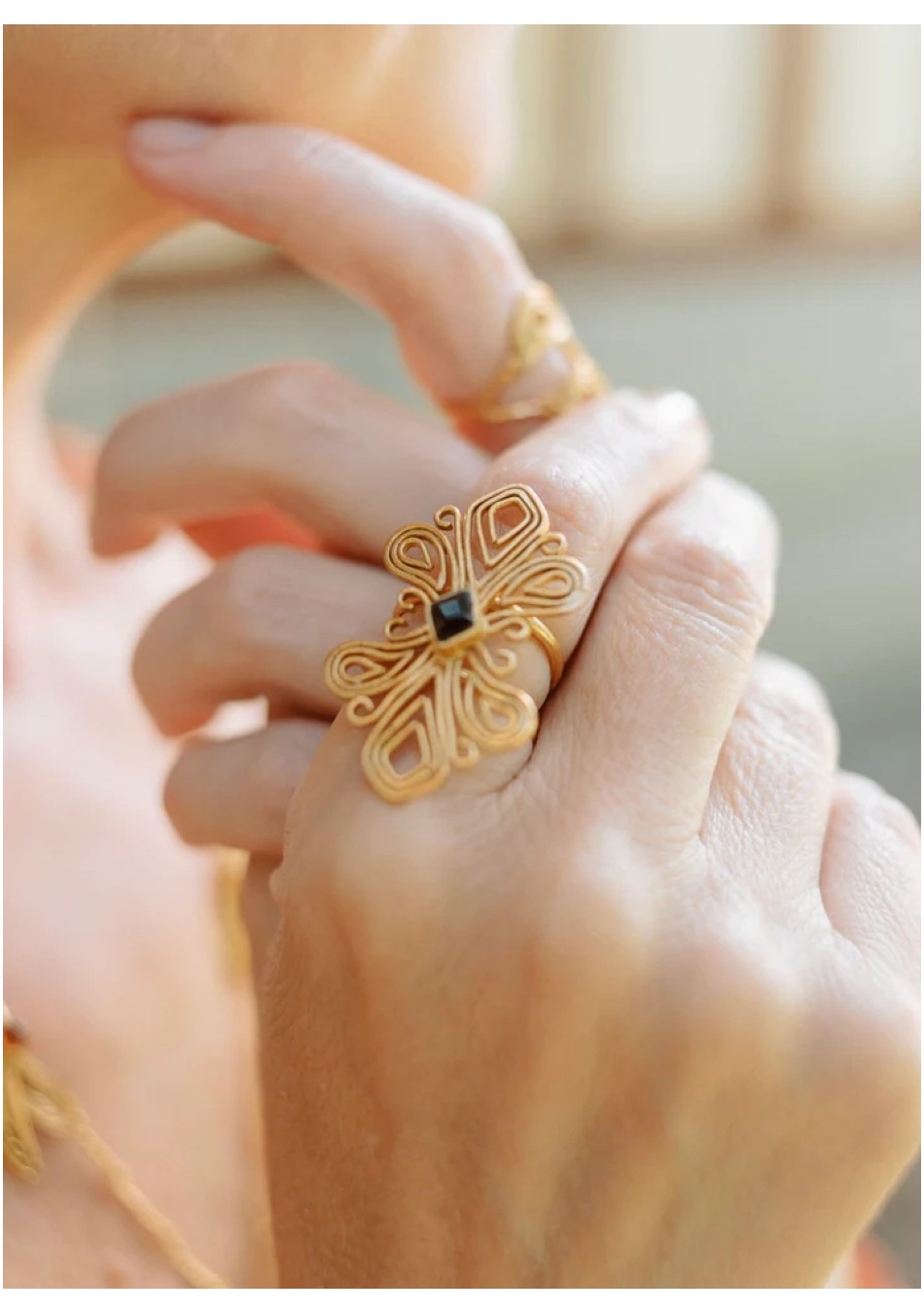 IKKELELE, joyas artesanales hechas a mano con diseño único. Collares, pendientes y anillos sostenibles para cada ocasión.