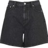 LABDIP marca de jeans de mujer con un estilo casual y femenino