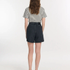 LABDIP marca de jeans de mujer con un estilo casual y femenino