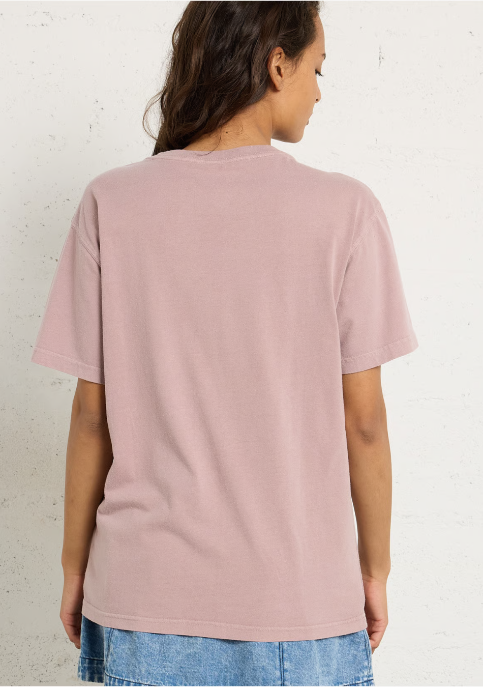 NEWTONE marca francesa de camisetas y sudaderas de estilo  casual con estampados muy gamberros