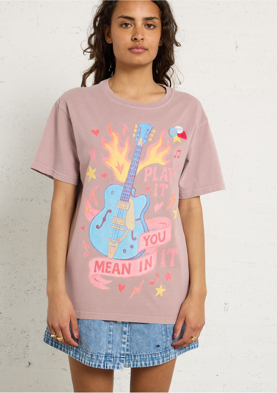 NEWTONE marca francesa de camisetas y sudaderas de estilo  casual con estampados muy gamberros