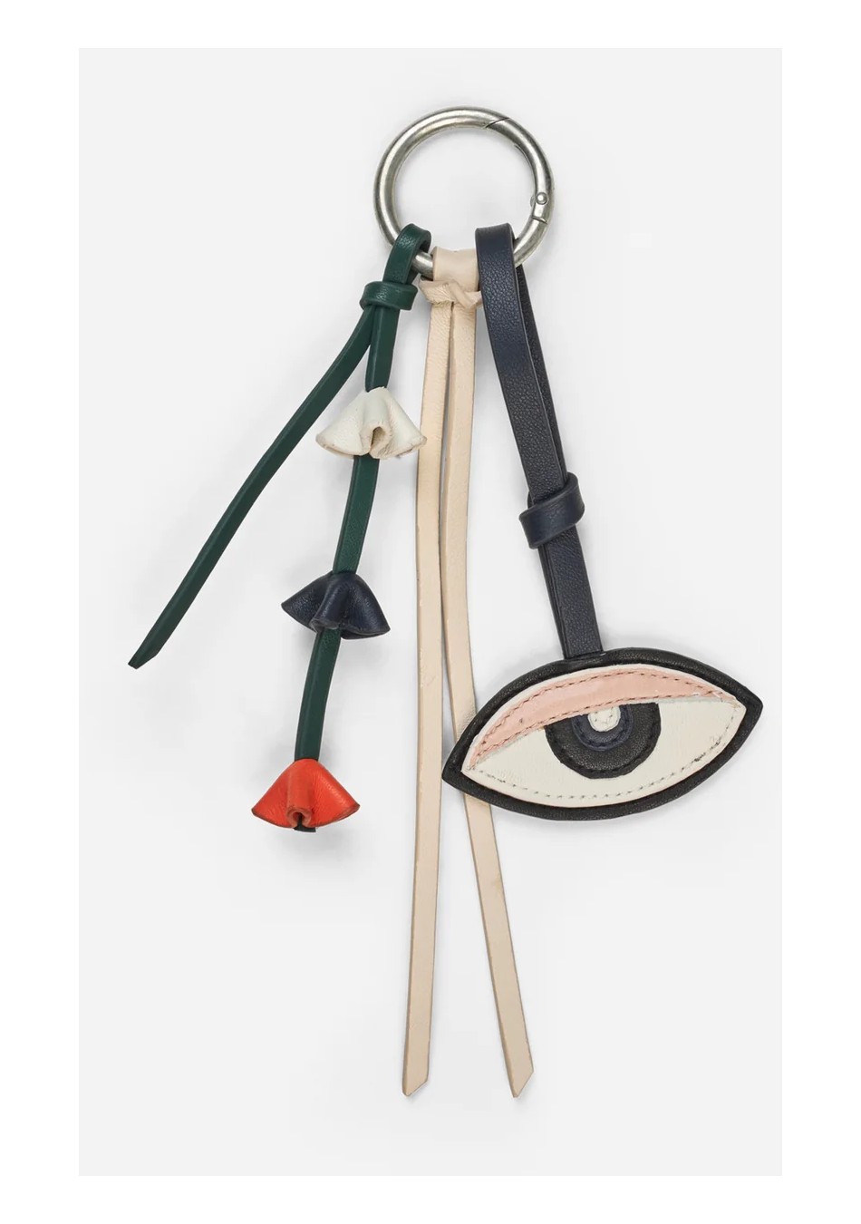 MUNTHE es una marca danesa que combina arte, artesanía y diseño contemporáneo con gran atención al detalle.