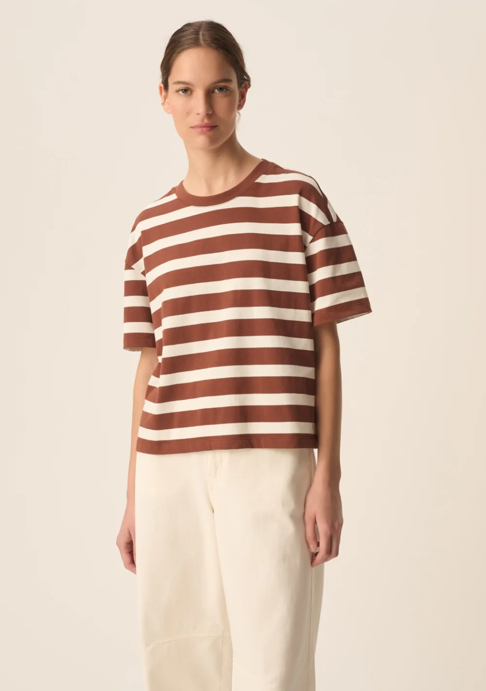 DES PETITS HAUTS marca que refleja la esencia del estilo parisino: femenino, delicado y atemporal.  Destaca por su diseño cuidad