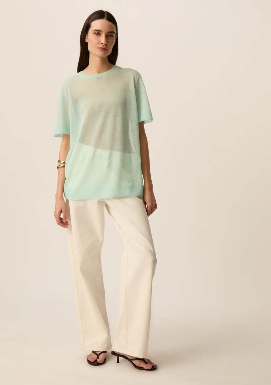 DES PETITS HAUTS marca que refleja la esencia del estilo parisino: femenino, delicado y atemporal.  Destaca por su diseño cuidad