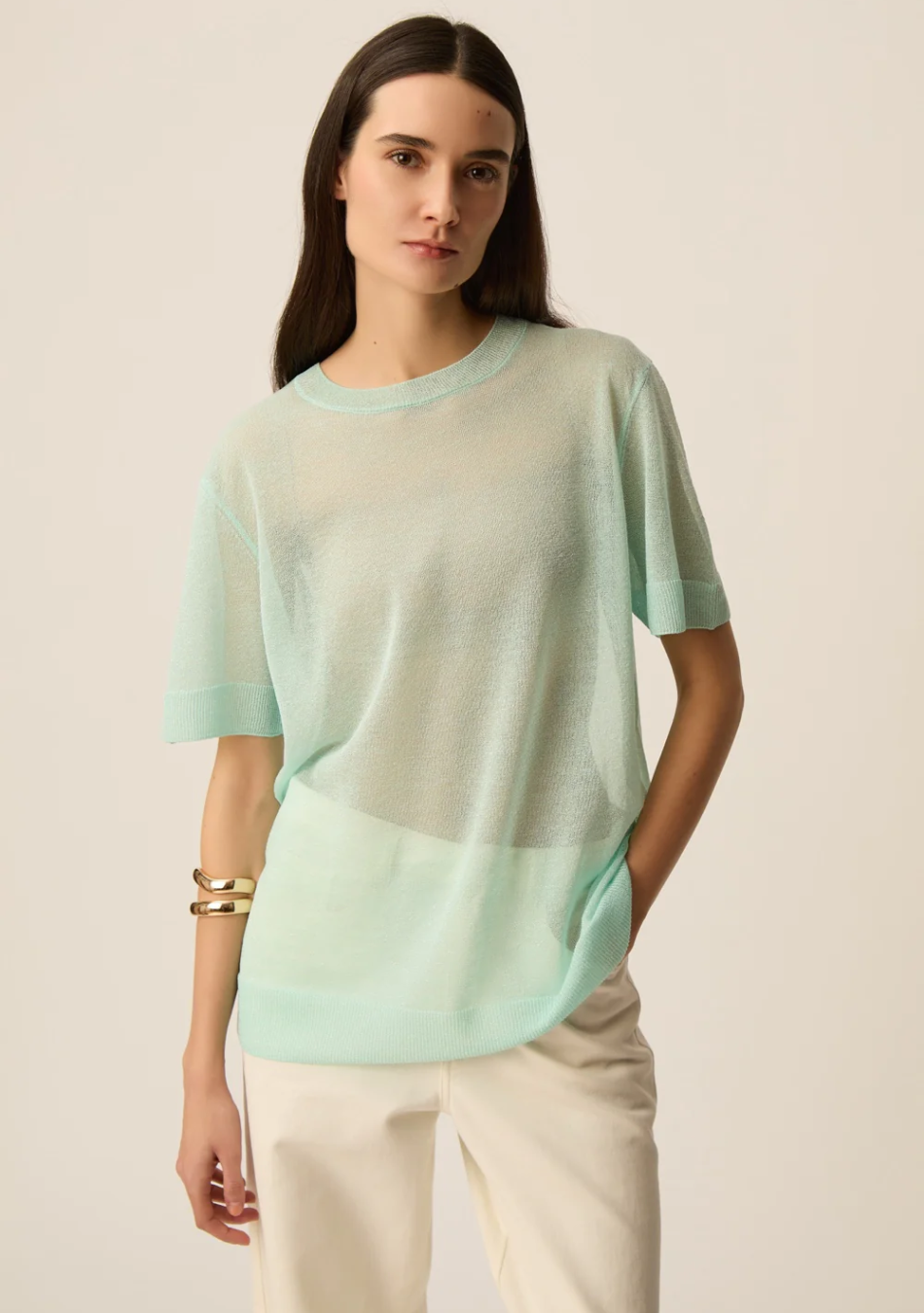 DES PETITS HAUTS marca que refleja la esencia del estilo parisino: femenino, delicado y atemporal.  Destaca por su diseño cuidad