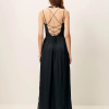 SESSÚN marca francesa de ropa de mujer con un estilo casual, femenino y minimal