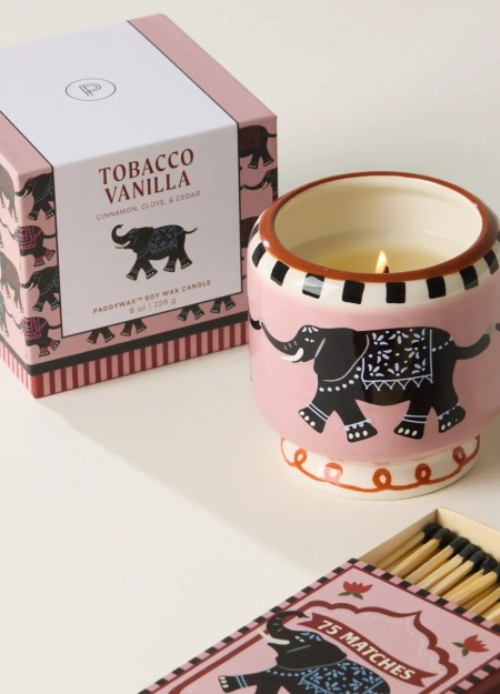 PADDYWAX marca de velas artesanales pensadas para contar historias a través del aroma y el diseño.