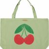 INOUI es una marca que representa sofisticación, minimalismo y carácter. Cada creación está diseñada para personas que valoran l