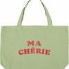 INOUI es una marca que representa sofisticación, minimalismo y carácter. Cada creación está diseñada para personas que valoran l