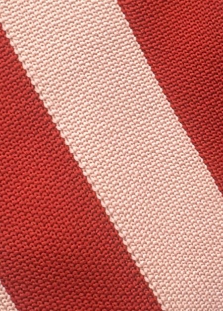 Tokeii Knit Studio combina diseño moderno, tradición textil japonesa y materiales sostenibles en accesorios de punto únicos y fu 2