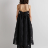 MEIMEIJ marca de prendas elegantes, femeninas y fabricadas con tejidos de alta calidad que combinan diseño italiano, comodidad y