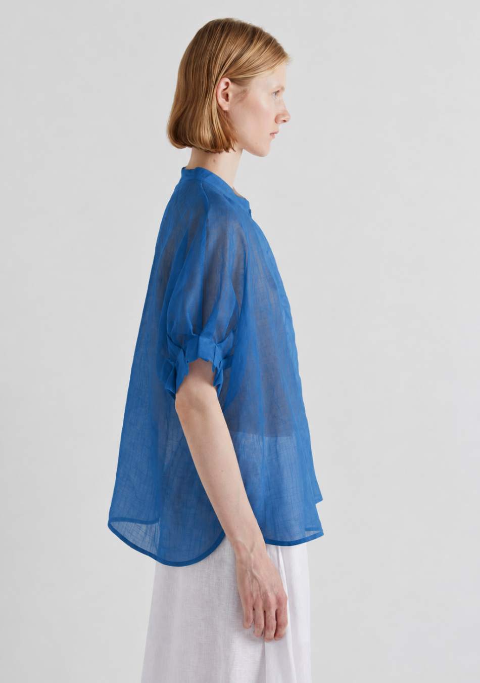 MEIMEIJ marca de prendas elegantes, femeninas y fabricadas con tejidos de alta calidad que combinan diseño italiano, comodidad y
