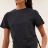 BY BAR marca nórdica de mujer con un estilo casual y dinámico