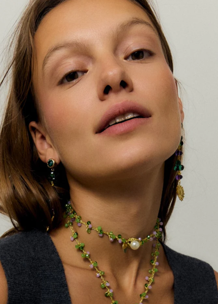 CASHFANA es una marca de joyería artesanal que crea piezas únicas inspiradas en el Mediterráneo.