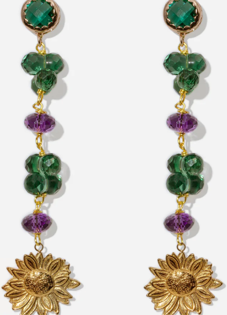 CASHFANA es una marca de joyería artesanal que crea piezas únicas inspiradas en el Mediterráneo. 2