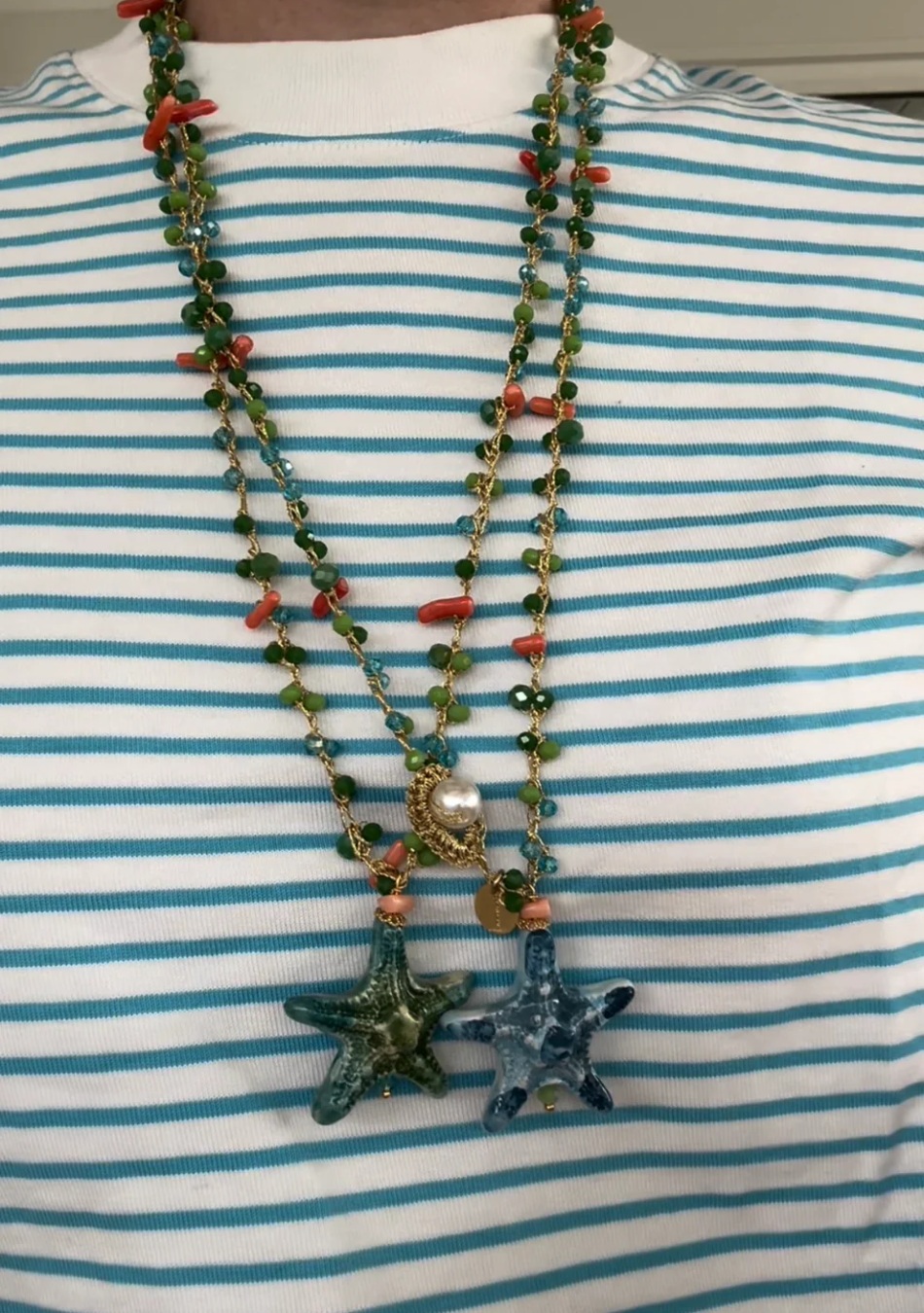 CASHFANA es una marca de joyería artesanal que crea piezas únicas inspiradas en el Mediterráneo.