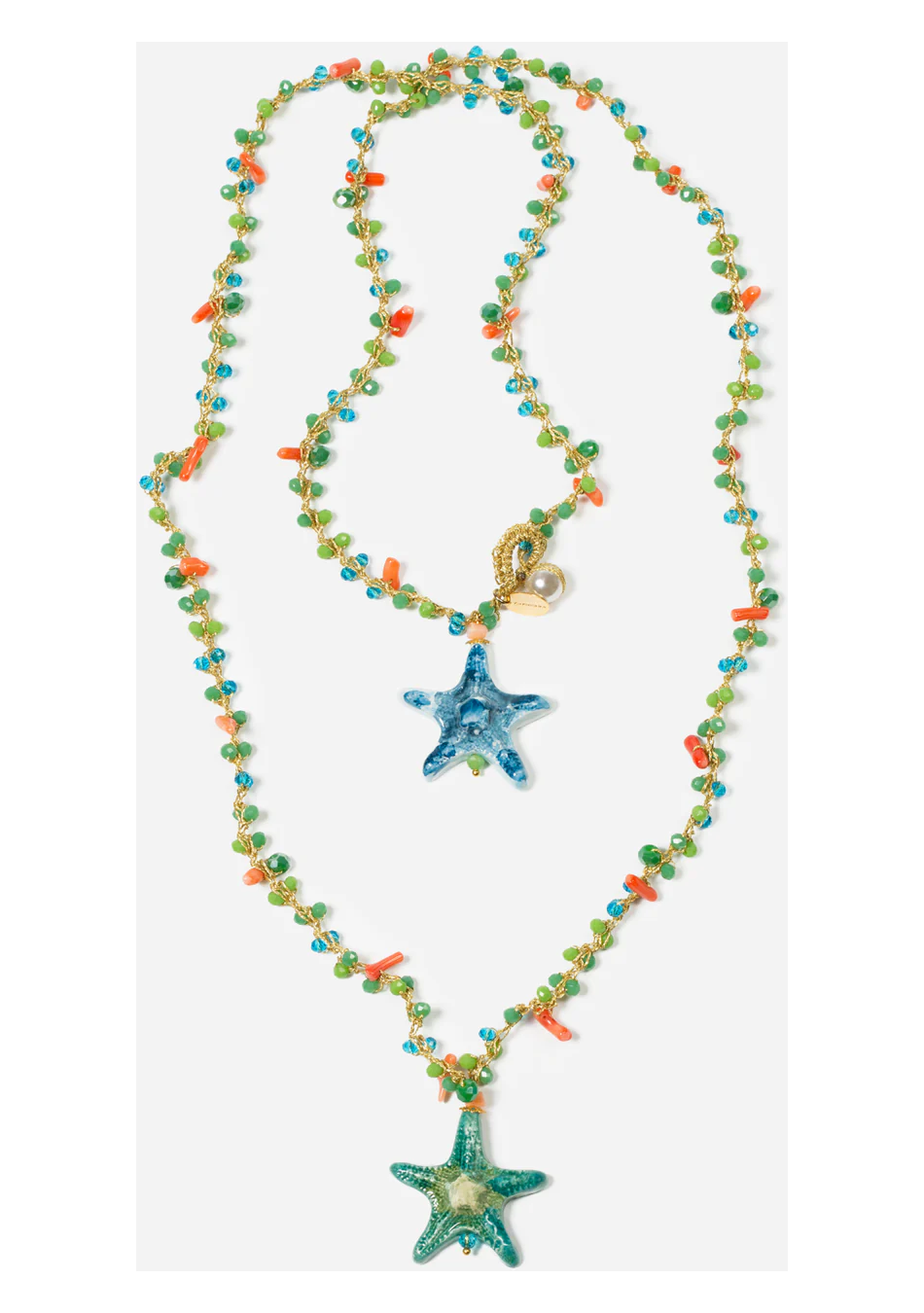 CASHFANA es una marca de joyería artesanal que crea piezas únicas inspiradas en el Mediterráneo.