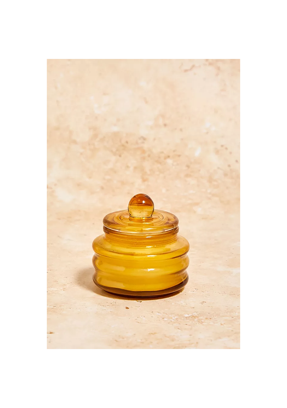 PADDYWAX marca de velas artesanales pensadas para contar historias a través del aroma y el diseño.