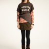SISTER DEPARTMENT marca de ropa de mujer hecho en Portugal, camisetas con diseños dinámicos y cómodos