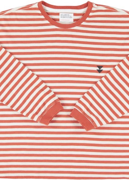 SISTER DEPARTMENT marca de ropa de mujer hecho en Portugal, camisetas con diseños dinámicos y cómodos 2