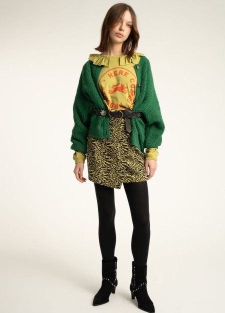 SISTER DEPARTMENT marca de ropa de mujer hecho en Portugal, camisetas con diseños dinámicos y cómodos