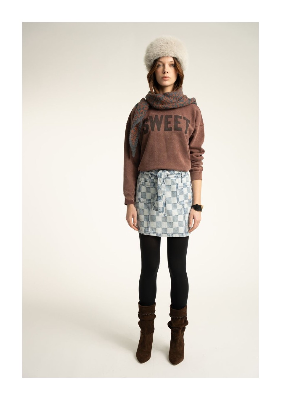 SISTER DEPARTMENT marca de ropa de mujer hecho en Portugal, camisetas con diseños dinámicos y cómodos