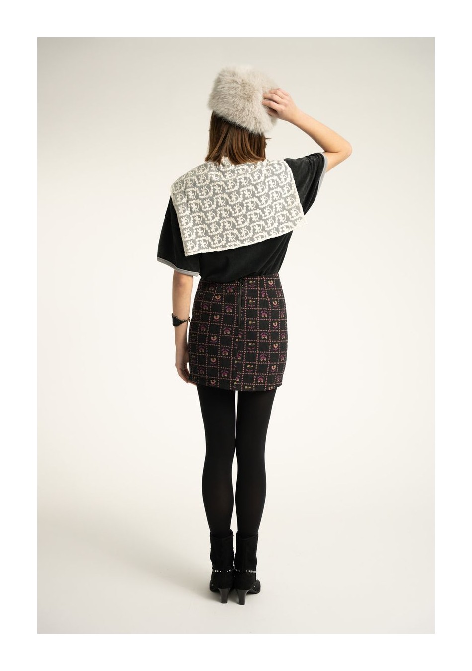 SISTER DEPARTMENT marca de ropa de mujer hecho en Portugal, camisetas con diseños dinámicos y cómodos
