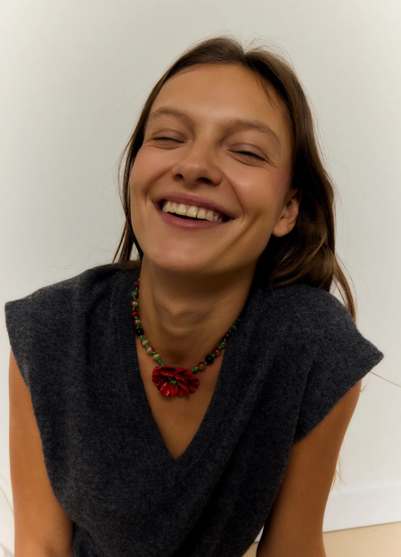 CASHFANA es una marca de joyería artesanal que crea piezas únicas inspiradas en el Mediterráneo. 2