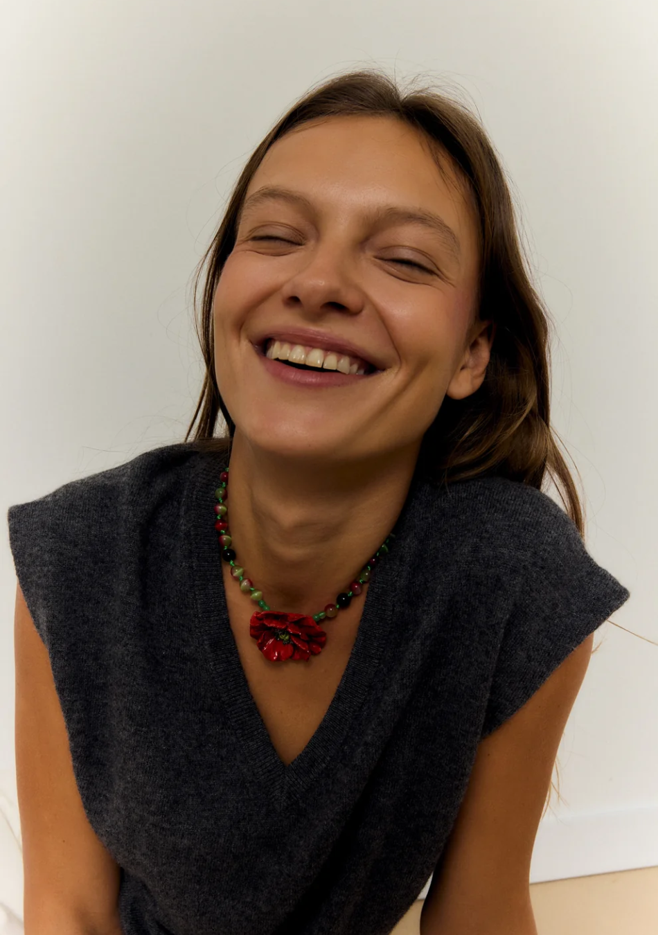 CASHFANA es una marca de joyería artesanal que crea piezas únicas inspiradas en el Mediterráneo.
