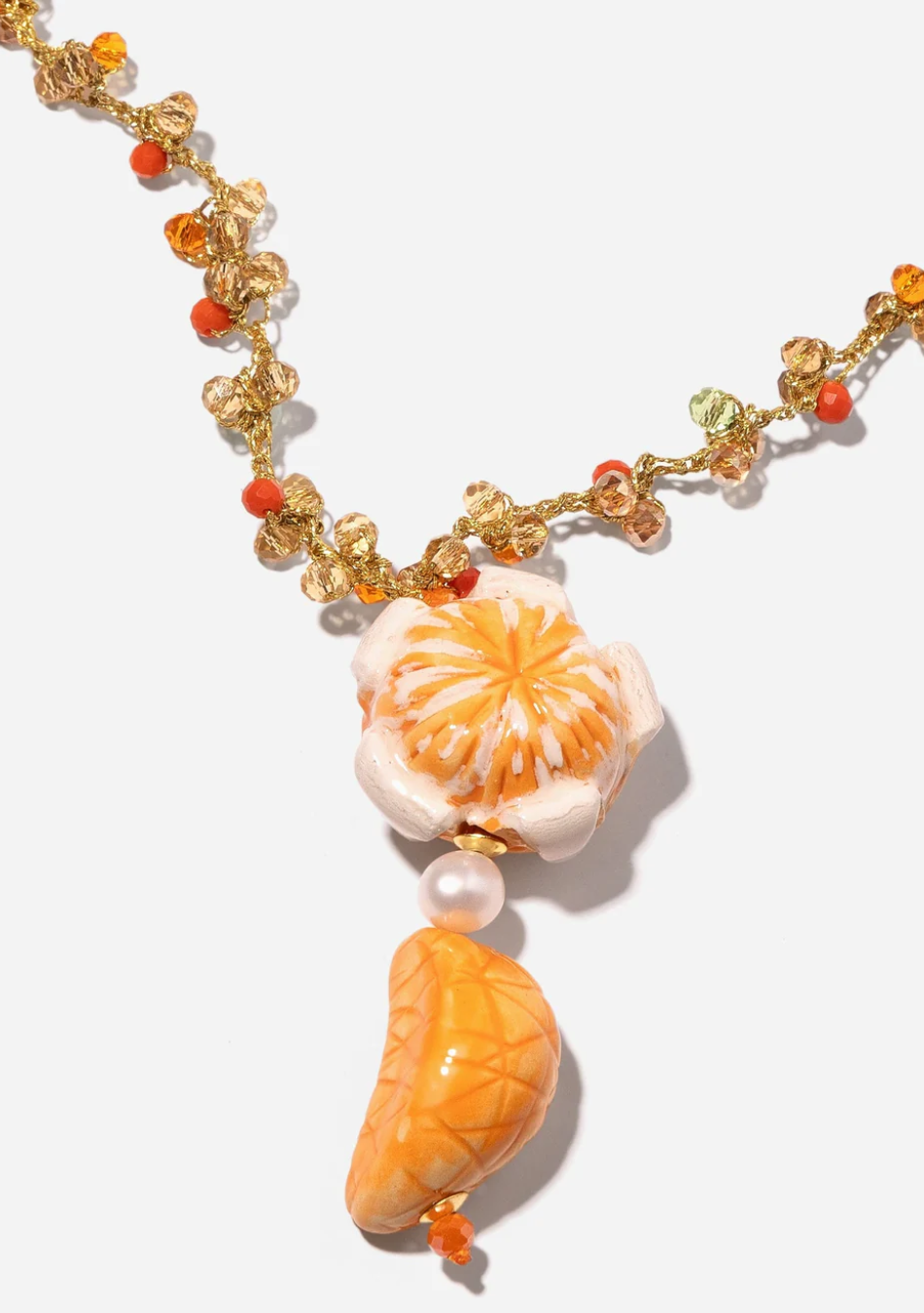 CASHFANA es una marca de joyería artesanal que crea piezas únicas inspiradas en el Mediterráneo.