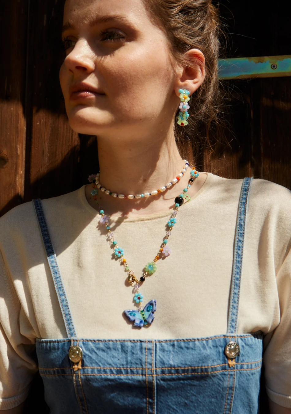 CASHFANA es una marca de joyería artesanal que crea piezas únicas inspiradas en el Mediterráneo.