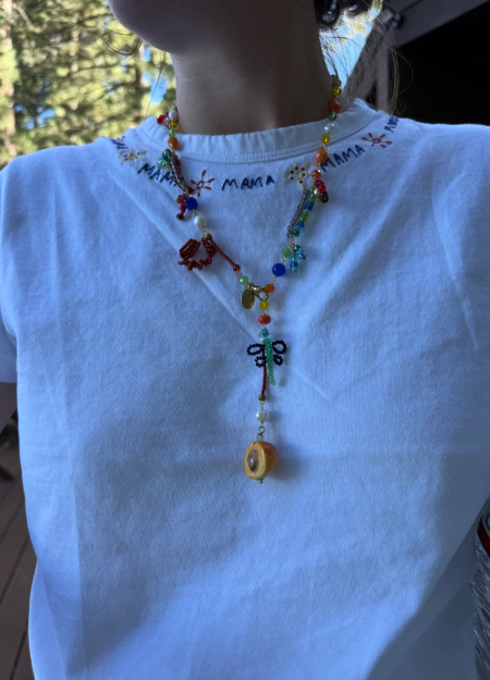 CASHFANA es una marca de joyería artesanal que crea piezas únicas inspiradas en el Mediterráneo. 2