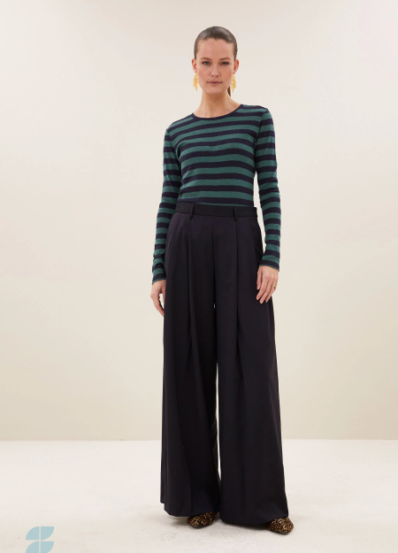 BY BAR marca nórdica de mujer con un estilo casual y dinámico