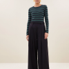 BY BAR marca nórdica de mujer con un estilo casual y dinámico