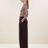 BY BAR marca nórdica de mujer con un estilo casual y dinámico
