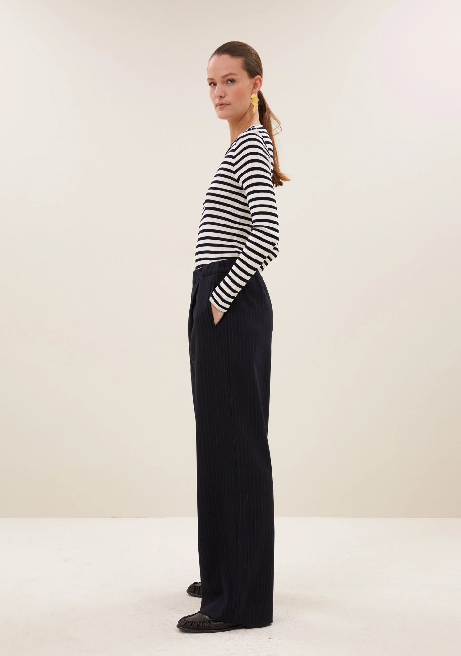 BY BAR marca nórdica de mujer con un estilo casual y dinámico