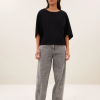 BY BAR marca nórdica de mujer con un estilo casual y dinámico