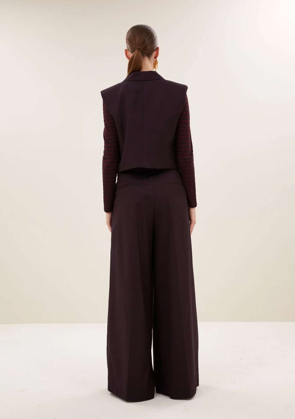 BY BAR marca nórdica de mujer con un estilo casual y dinámico