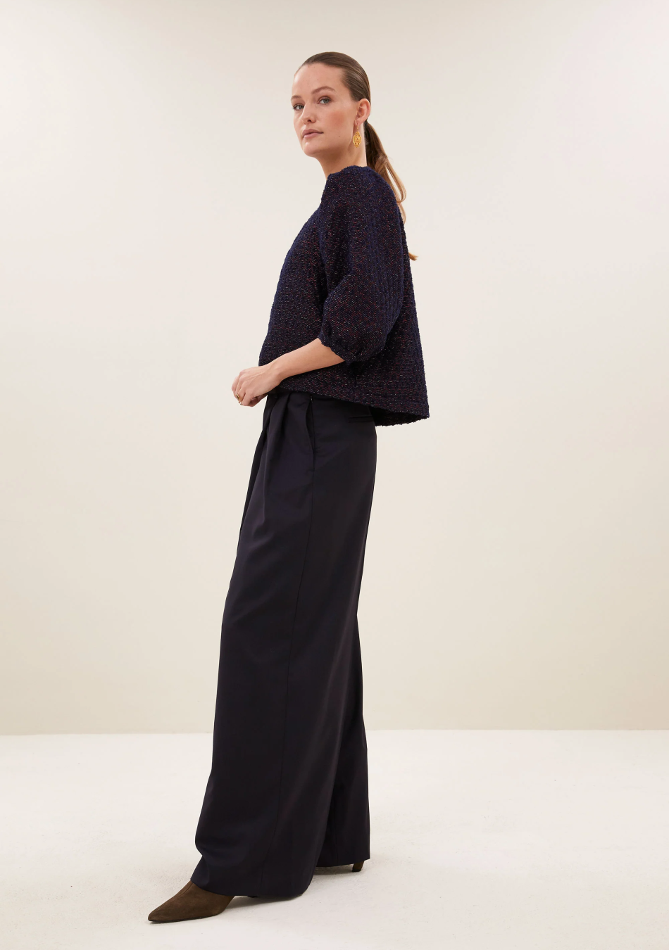 BY BAR marca nórdica de mujer con un estilo casual y dinámico