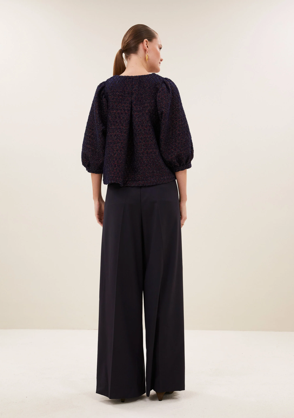 BY BAR marca nórdica de mujer con un estilo casual y dinámico