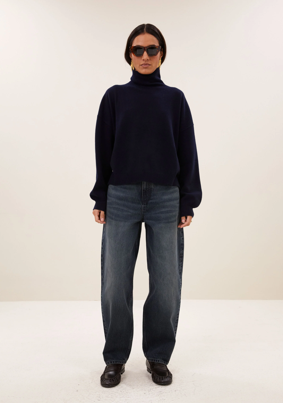 BY BAR marca nórdica de mujer con un estilo casual y dinámico