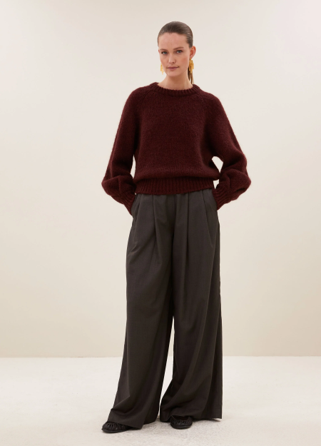 BY BAR marca nórdica de mujer con un estilo casual y dinámico
