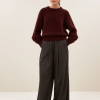 BY BAR marca nórdica de mujer con un estilo casual y dinámico