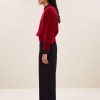BY BAR marca nórdica de mujer con un estilo casual y dinámico